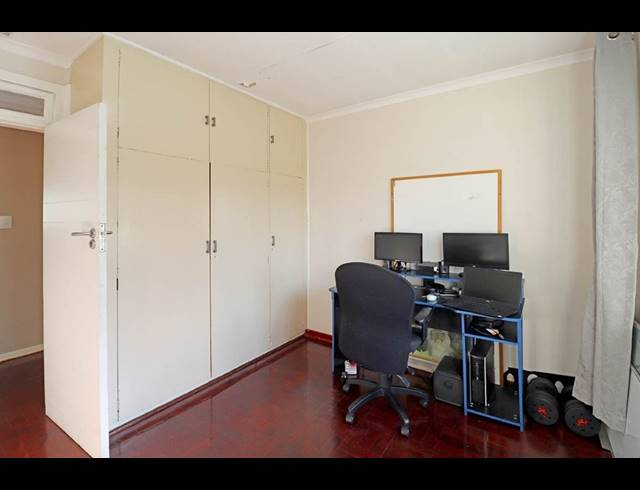 3 BEDROOM HOUSE FOR SALE IN KENSINGTON